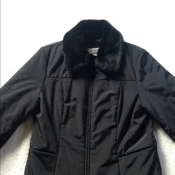 Jones New York Jackets & Blazers - Jones New York Women's Black Puffy Jacket Size L